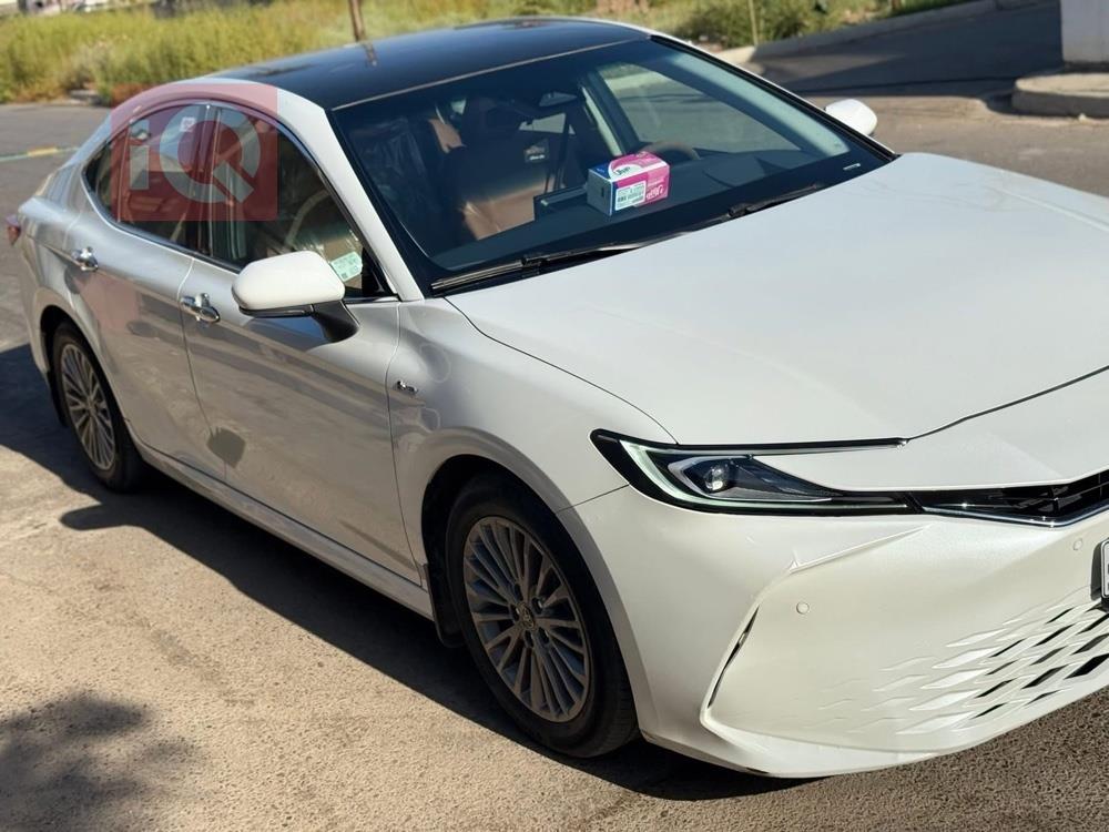 تۆیۆتا کامری